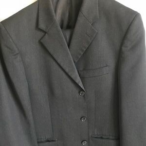 Jones NY grey suit. Sz 40S & 34W pant. Price drop!